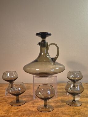VINTAGE MCM Smoky Glass Decanter Set with 5 Matching Stemmed Glasses